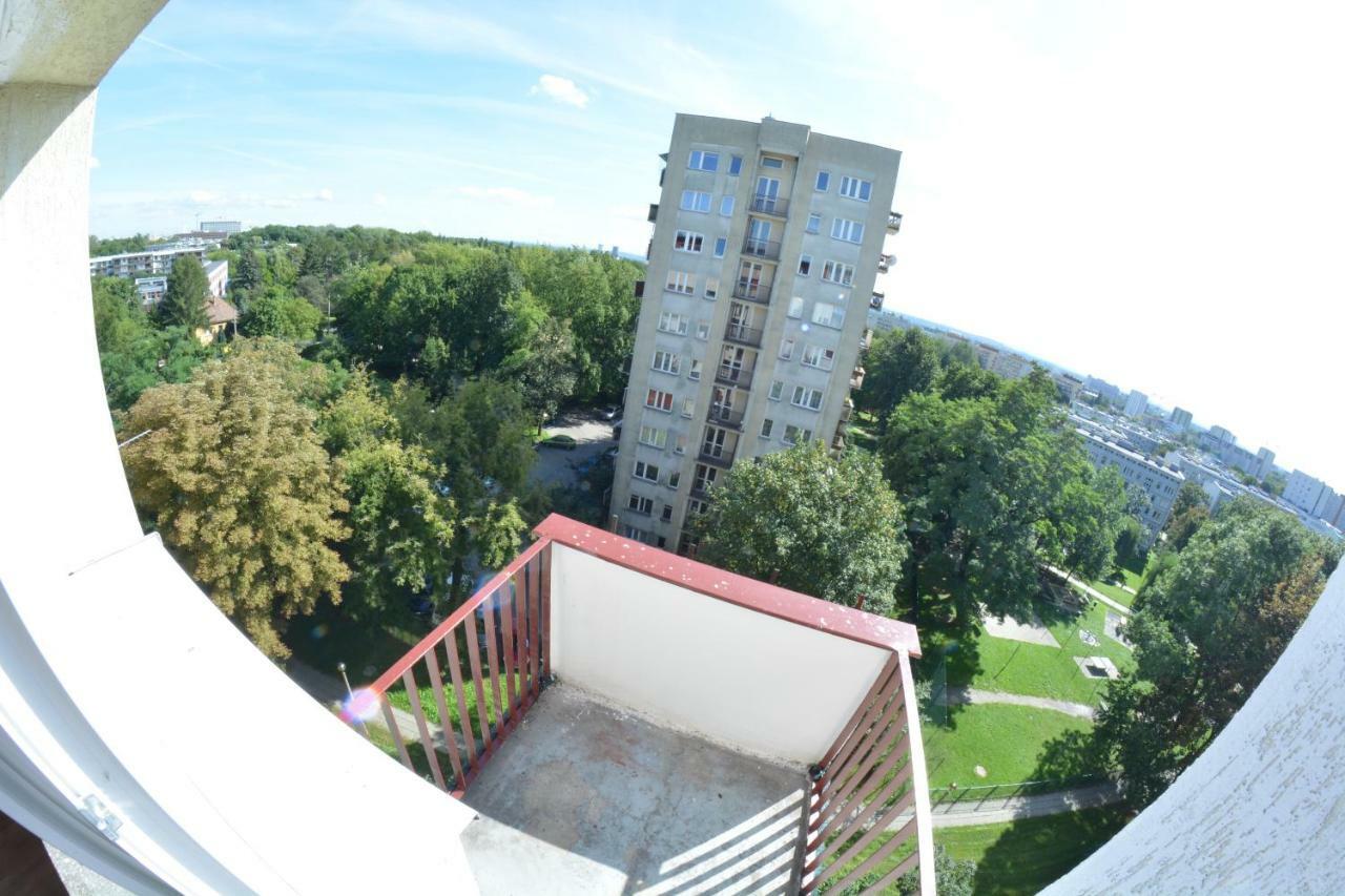 Ul. Ugorek Kolo Areny Lägenhet Krasków Exteriör bild
